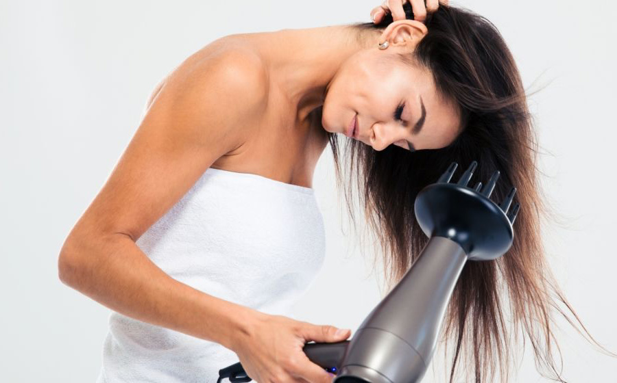 Comment bien utiliser le diffuseur de son sèchecheveux ? Tout en beaute